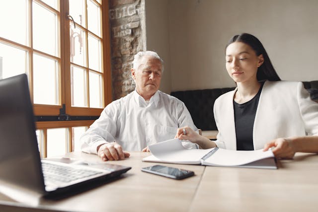 노인장기요양보험 제도 기본 이해(신청 절차, 등급 판정, 범위)
